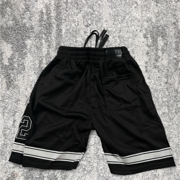 Amiri 22 Logo Shorts Mens Large Shorts - Picture 2 of 4